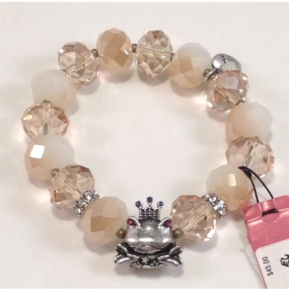 Betsey Johnson NWT Beaded Bracelet with Silver Frog Charm stretch - Picture 1 of 5